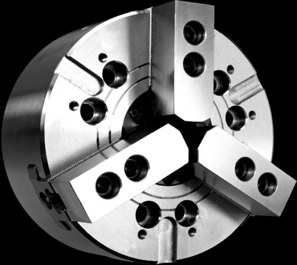 MACK Kraftspannfutter, 3-Backen Kraftspannfutter Ø 135, zylindrisch, mit Bohrung, Backen 1,5 x 60°, T9-N-205