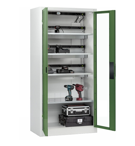 C+P Akkuladeschrank Serie 89, H1950xB930xT500mm, 7035/6011,1 Elektroboden, 3 Einlegeböden, Masterleiste, 8921-055E3 S10060