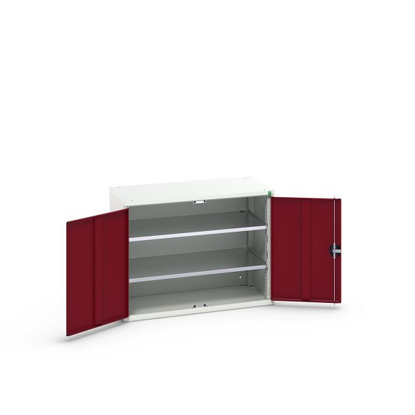 bott verso Flügeltürschrank, mit 2 Fachböden, BxTxH: 1050 x 550 x 800 mm, Lichtgrau / Purpurrot, 16926238.24