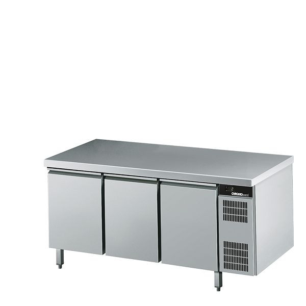 CHROMOnorm Kühltisch GN 1/1, 3 Türen, mit Tischplatte allseits ab, Zentralkühlung, CKTZK7311602