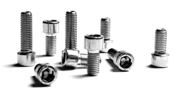 MACK Schraubensätze zu Grundbacken 400/3, ZE-SATZ-400/3