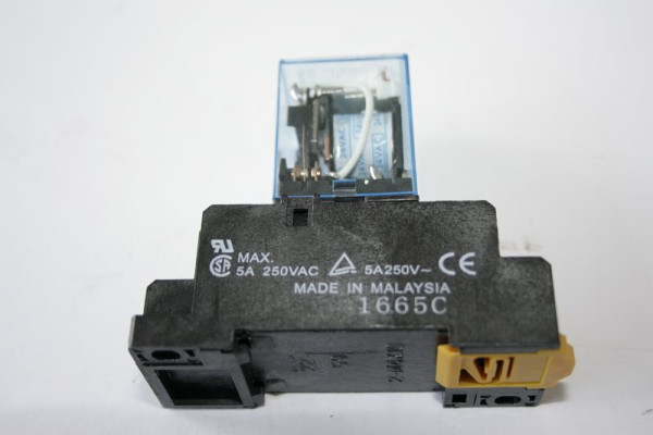 ELMAG Relais, zu GBM 4/40 + 4/50 SGAund Schraubenkompressor Serie RLC, 9802266