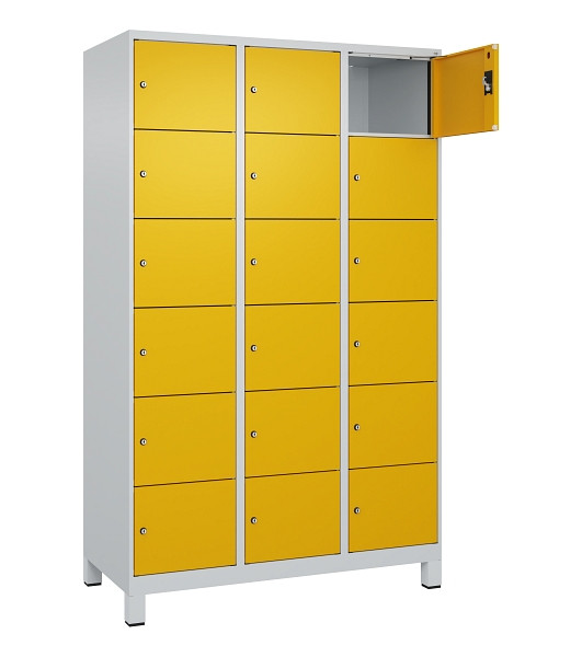 C+P Schließfachschrank Evolo PLUS, mit Füßen, 18 Fächer, 1950x1200x500mm, 7035/1004 Goldgelb, 049010-326 S10000