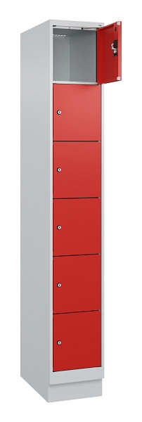 C+P Schließfachschrank Evolo PLUS, mit Sockel, 6 Fächer, 1950x300x500mm, 7035/30, Frontfarbe RAL 3020 Verkehrsrot, 049020-106 S10005