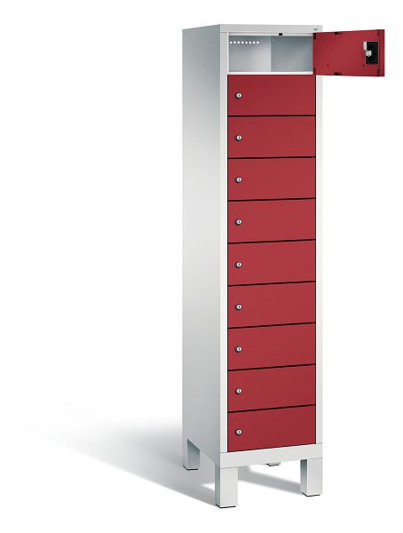 C+P Schließfachschrank Evolo, H1850xB420xT500mm, Farbe: Lichtgrau / Rubinrot, mit Steckdosenleiste, 48010-1210 S10103