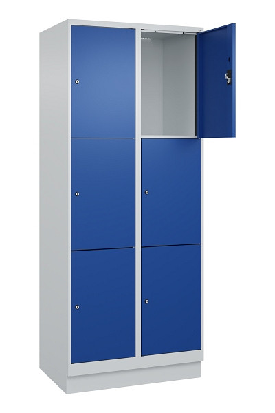 C+P Schließfachschrank Evolo PLUS, mit Sockel, 6 Fächer, 1950x800x500mm, 7035/50, Frontfarbe RAL 5010 Enzianblau, 049020-223 S10006