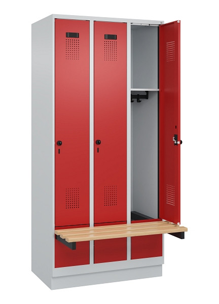 C+P Spind Evolo PLUS, 3 Abteile, 1950x900x815mm, 7035/3000, Drehriegel, Sitzfläche Holz, Sitzbank auskragend Sockel, 049040-30 S10003