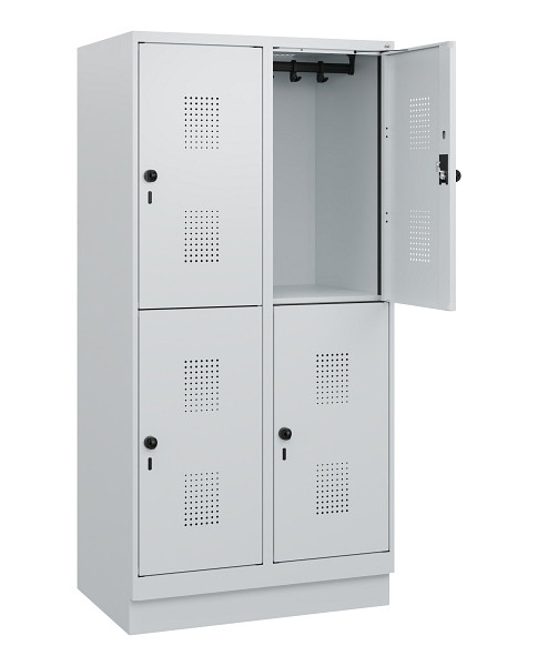 C+P Doppelstöckiger Spind Evolo PLUS, Sockel, 4 Fächer, 1630x800x500mm, 7035/703, Drehriegel, 0493205-22 S10013
