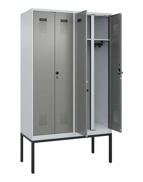 C+P Schwarz-Weiß-Spind Evolo PLUS, Gestell, 4 Abteile, 2120x1200x500mm, 7035/000, Drehriegel, 0490327-40 S10014