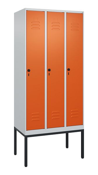 C+P Umkleidespind Classic PLUS, Gestell, 3 Abteile, 2120x900x500mm, 7035/2004, Drehriegel, 0800307-30 S10030