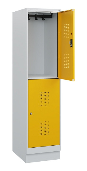 C+P Doppelstöckiger Spind Evolo PLUS, Sockel, 2 Fächer, 1630x400x500mm, 7035/100, Zylinderschloss, 0493205-12 S10018
