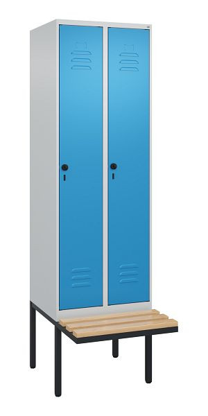 C+P Umkleidespind Classic PLUS, 2 Abteile, 2120x600x815mm, 7035/5012, Drehriegel, Buche-Sitzleisten, 3 Doppel-Haken, 0800407-20 S10005