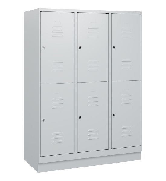 C+P Doppelstöckiger Spind Classic PLUS, Sockel, 3 Abteile, 1630x1200x500mm, 7035/7035, Zylinderschlösser, 0803205-32 S10039