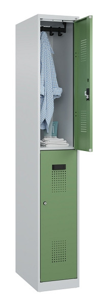 C+P Doppelstöckiger Spind Evolo PLUS, 2 Fächer, 1850x300x500mm, 7035/6011, Zylinderschloss, 049300-10 S10037