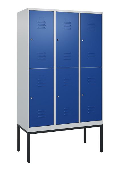 C+P Doppelstöckiger Spind Classic PLUS, Gestell, 3 Abteile, 2120x1200x500mm, 7035/5010, Zylinderschlösser, 0803307-32 S10018