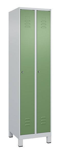 C+P Umkleidespind Classic PLUS, Füße, 2 Abteile, 1950x500x500mm, 7035/6011, Zylinderschlösser, 080010-29 S10021