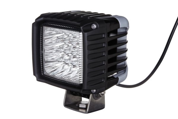 HELLA LED-Arbeitsscheinwerfer - Power Beam 3000 - 24/12V - 3000lm - stehend/schwenkbarer Montagebügel - Stecker: offene Kabelenden, 1GA 996 192-011