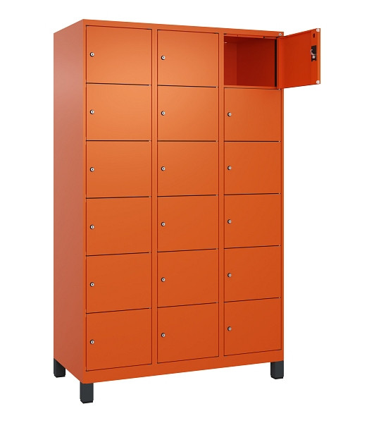 C+P Schließfachschrank Evolo PLUS, mit Füßen, 18 Fächer, 1950x1200x500mm, 2004/2004 Reinorange, 049010-326 S10023