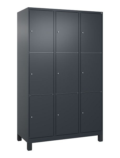 C+P Schließfachschrank Classic PLUS, Füße, 3 Abteile mit je 3 Fächern, 1950x1200x500mm, 7016/7016, 080010-323 S10015