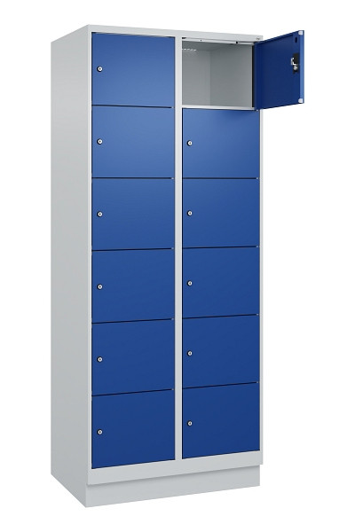 C+P Schließfachschrank Evolo PLUS, mit Sockel, 12 Fächer, 1950x800x500mm, 7035/5, Frontfarbe RAL 5010 Enzianblau, 049020-226 S10006