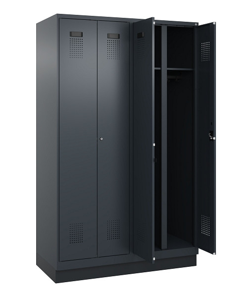 C+P Schwarz-Weiß-Spind Evolo PLUS, mit Sockel, 4 Abteile, 1950x1200x500mm, 7016/7016 Anthrazitgrau, Abteilbreite 300 mm, Schlüssel 2, 049022-40 S10043