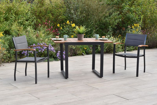 Merxx Paxos Set 3-teilig, 2 Paxos Stapelsessel, gepolstert, graphit/grau, 1 Balkonausziehtisch, 80 (120) x 70 cm, Tischplatte aus Akazienholz, 50993-307