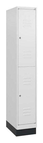C+P Doppelstöckiger Spind Classic PLUS, Sockel, 1800x300x500mm, 9016/9016, Zylinderschlösser, 0803207-10 S10029