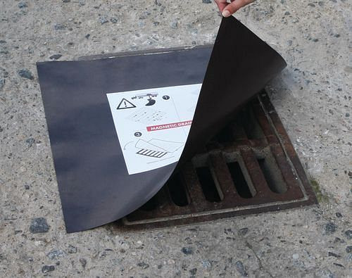 DENIOS Magnet-Abdichtmatte, quadratische Form, 1000 x 1000 mm, als Kanalabdeckung, 206979