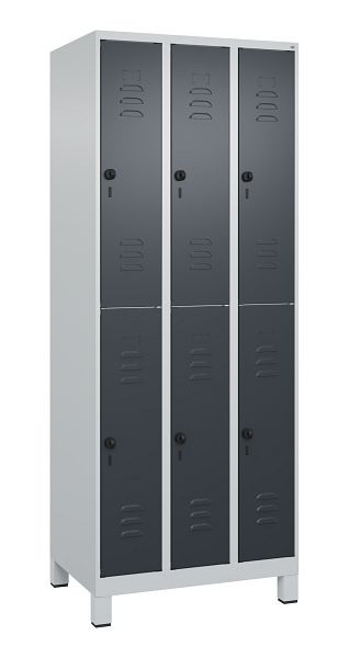 C+P Doppelstöckiger Spind Classic PLUS, Füße, 3 Abteile, 1950x750x500mm, 7035/7016, 080310-39 S10008