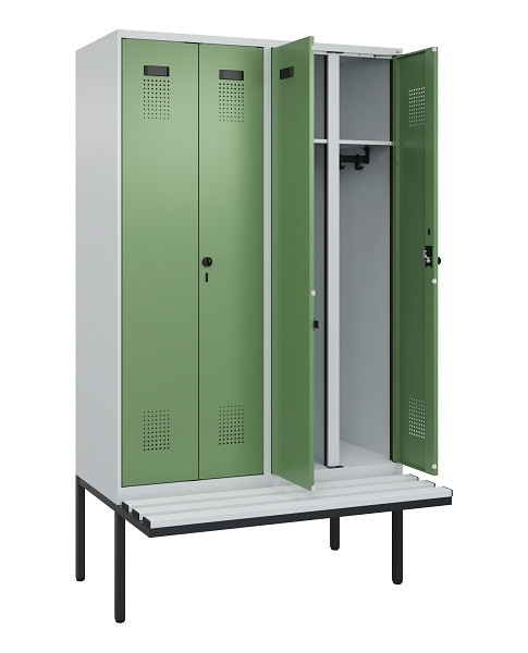 C+P Schwarz-Weiß-Spind Evolo PLUS, Bank, 4 Abteile, 2120x1200x815mm, 7035/6011, Drehriegel, Material Sitzfläche Kunststoff, 0490427-40 S10064