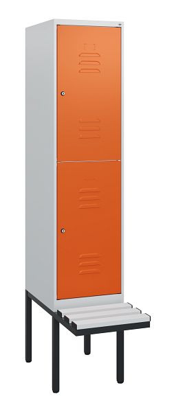 C+P Doppelstöckiger Spind Classic PLUS, 1950x400x815mm, 7035/2004, Zylinderschlösser, mit Untergestell und schwebender Sitzfläche, 0803405-12 S10127