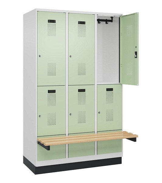 C+P Doppelstock-Spind Evolo PLUS, Bank, 6 Fächer, 1950x1200x815mm, 9016/6019, Zylinderschloss, Sitzfläche Buche-Hartholz, mit Sockel, 049340-32 S10046