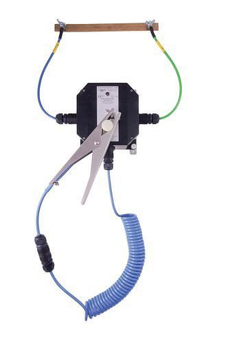 DENIOS Erdungs-Wandstation mit LED-Fernanzeige, 5 m Kabel mit Edelstahlzange HD 235 mm, Batterie, Atex, 201366