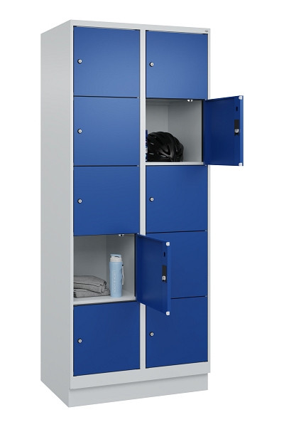C+P Schließfachschrank Evolo PLUS, mit Sockel, 10 Fächer, 1950x800x500mm, 7035/5, Frontfarbe RAL 5010 Enzianblau, 049020-225 S10006
