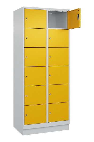 C+P Schließfachschrank Evolo PLUS, mit Sockel, 12 Fächer, 1950x800x500mm, 7035/1, Frontfarbe RAL 1004 Goldgelb, 049020-226 S10000