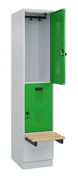 C+P Doppelstock-Spind Evolo PLUS, Bank, 2 Fächer, 1950x400x815mm, 7035/6037, Drehriegel, Sitzfläche Buche-Hartholz, mit Sockel, 049340-12 S10011