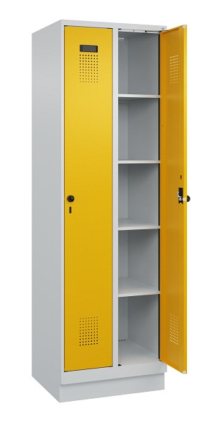 C+P Wäsche-Spind Evolo PLUS, mit Sockel, 2 Abteile, 1950x600x500mm, 7035/1004, Verschluss Drehriegel, Ablageböden 8, 049020-20B S10000