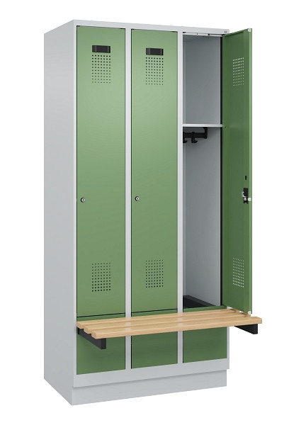 C+P Spind Evolo PLUS, 3 Abteile, 1950x900x815mm, 7035/6011, Zylinderschloss, Sitzfläche Holz, mit Sockel, 049040-30 S10037