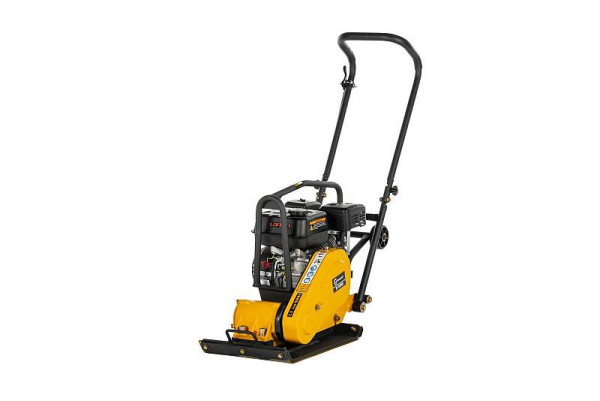 LUMAG Vorwärtslaufende Rüttelplatte Benzin inkl. Gummimatte und Fahrwerk, RP 700 PRO