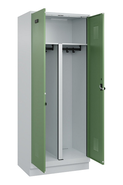 C+P PSA Schwarz-Weiß-Spind Evolo PLUS, mit Sockel, 2 Abteile, 1950x800x500mm, 70, Frontfarbe RAL 6011 Resedagrün, Drehriegel, 049022-22P S10010