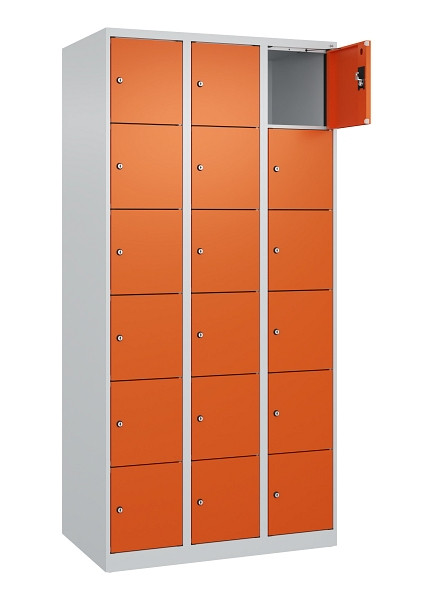 C+P Schließfachschrank Evolo PLUS, 18 Fächer, 1850x900x500mm, 7035/2004, 049000-306 S10002