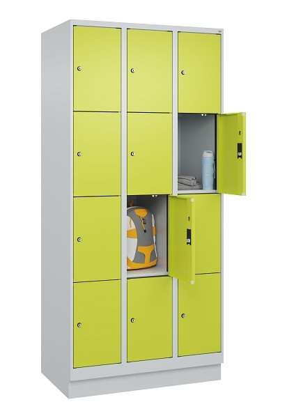 C+P Schließfachschrank Evolo PLUS, mit Sockel, 12 Fächer, 1950x900x500mm, 7035/0, Frontfarbe 1108060 RDS Clowngrün, 049020-304 S10015