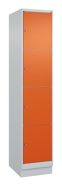 C+P Schließfachschrank Classic PLUS, Sockel, 1950x400x500mm, 7035/2004, mit 4 Fächern, 080020-124 S10018