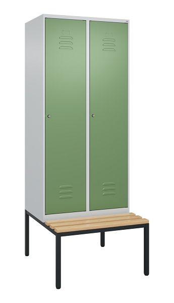 C+P Umkleidespind Classic PLUS, mit untergebauter Sitzbank, 2 Abteile, 2120x800x815mm, 7035/6011, Zylinderschlösser, Buche-Sitzleisten, 0800507-22 S10050