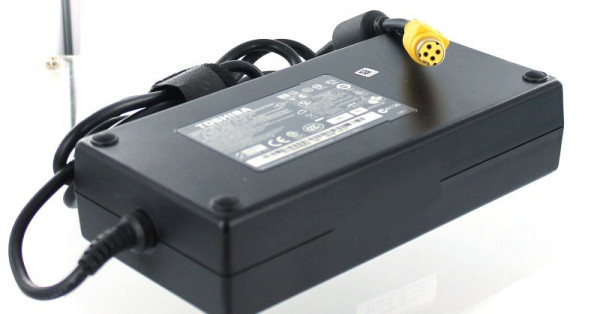 AGI Original Netzteil für TOSHIBA QOSMIO X770-11D, 87611