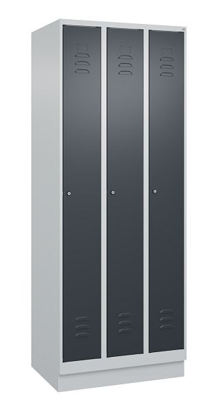 C+P Umkleidespind Classic PLUS, Sockel, 3 Abteile, 1950x750x500mm, 7035/7016, Zylinderschlösser, 080020-39 S10023