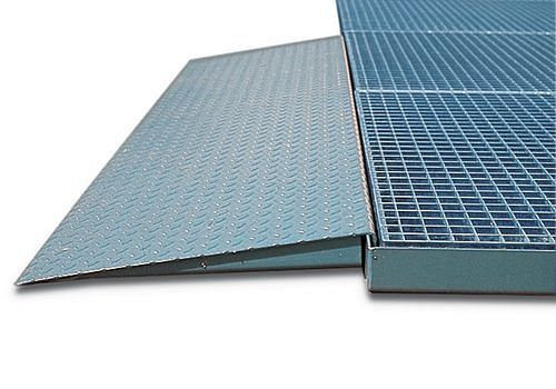DENIOS Auffahrrampe aus Stahl für Bodenelemente classic-line, verzinkt, 1950 x 1120 mm, 115178