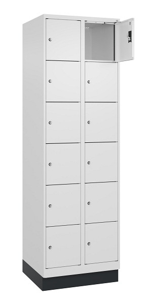 C+P Schließfachschrank Evolo PLUS, mit Sockel, 12 Fächer, 1950x600x500mm, 9016/9, 049020-206 S10020