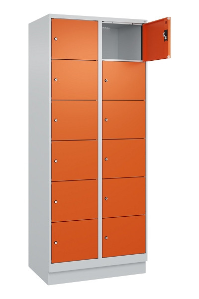 C+P Schließfachschrank Evolo PLUS, mit Sockel, 12 Fächer, 1950x800x500mm, 7035/2, 049020-226 S10002