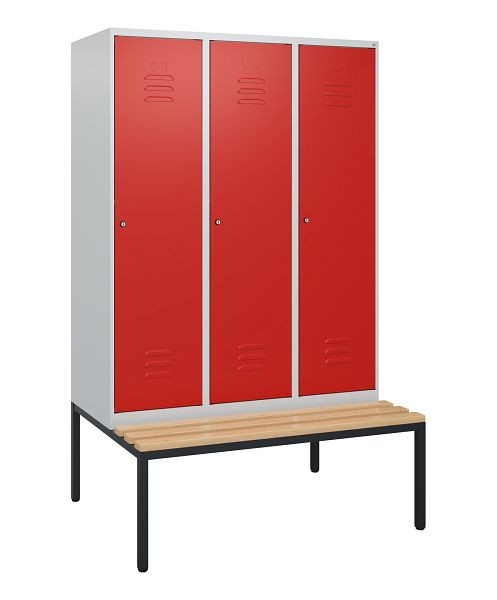 C+P Umkleidespind Classic PLUS, mit untergebauter Sitzbank, 3 Abteile, 1950x1200x815mm, 7035/3020, Zylinderschlösser, Buche-Sitzleisten, 0800505-32 S10017